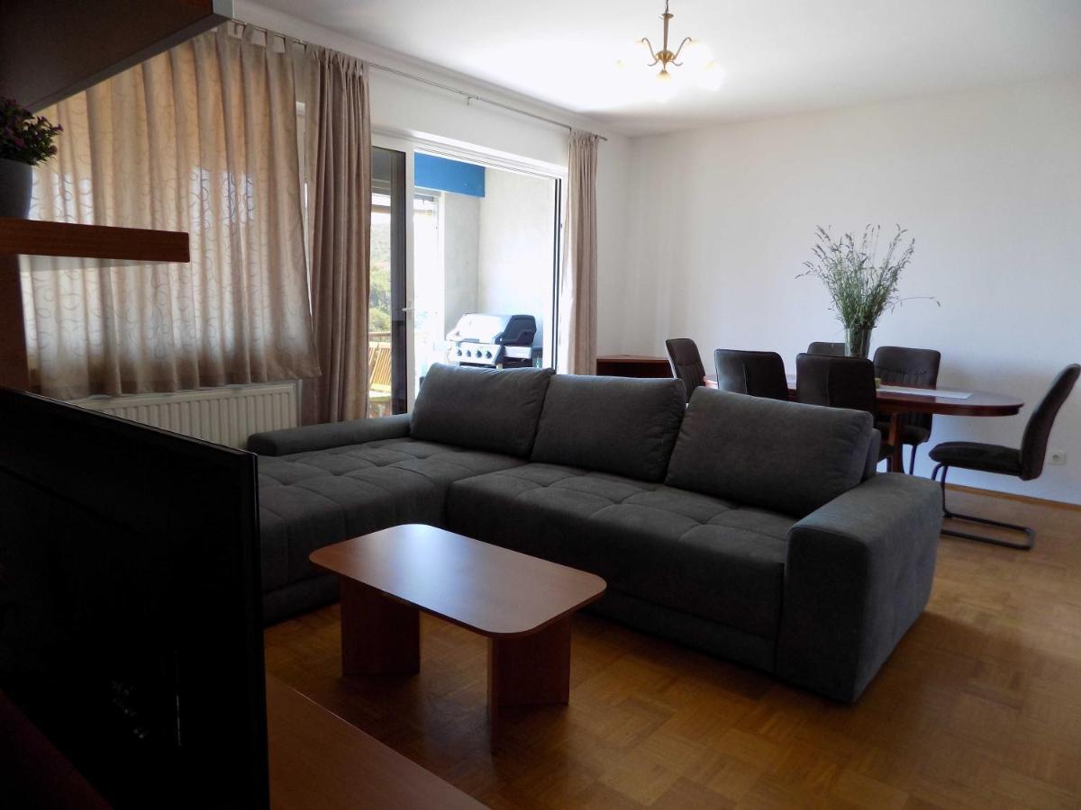 Apartman Borna Vrbnik  Eksteriør billede